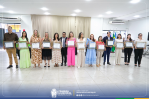 Câmara Municipal de Nova Mutum Realiza Cerimônia de Moção de Aplausos em Homenagem aos Profissionais de Psicologia de Nova Mutum