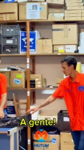 Quando o chefe fala que nem tudo é trabalho para duas pessoas… a gente