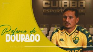 Atacante Edu se apresenta do torcedor do Dourado!

#OrgulhodeMatoGrosso #avanted…