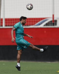 O elenco do Cuiabá treinou na manhã de hoje no CT do Atlético-GO, após o empate …