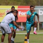 Elenco do Cuiabá treinou nesta manhã no CT da Chape e retorna ainda hoje para o …
