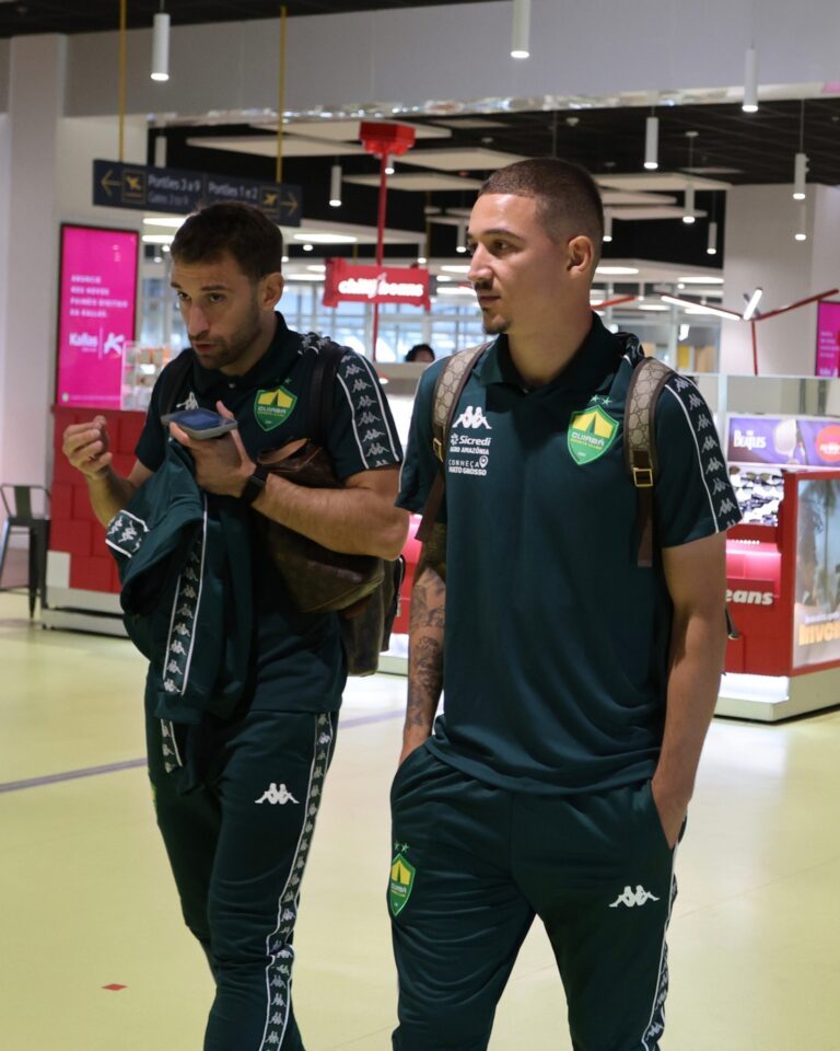 Partiu, Belém!

Delegação do Dourado embarca para Belém. No sábado, o Auriverde…