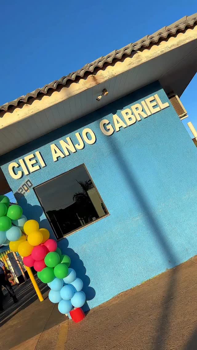 De volta ao lugar onde o aprendizado começa com dedicação e alegria!

As escola…