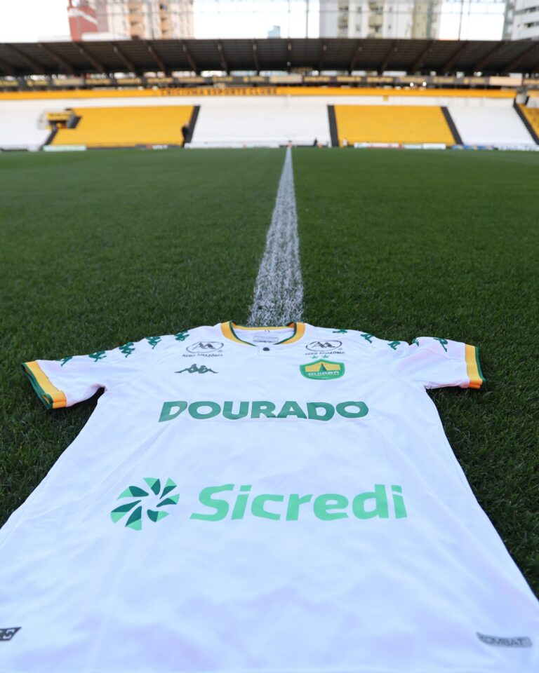 Tudo pronto no Heriberto Hulse. Manto Dourado já na área! 

 AssCom Dourado

#Or…