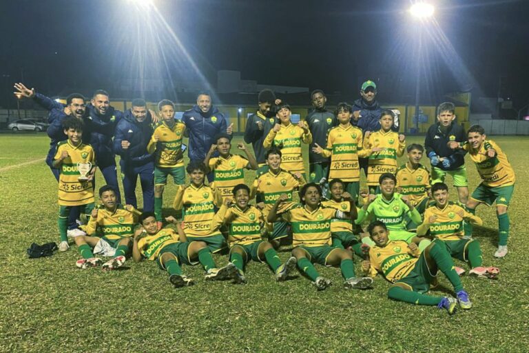Cuiabá vence o Santos e avança da Copa São Ludgero

A gurizada do Cuiabá está cl…