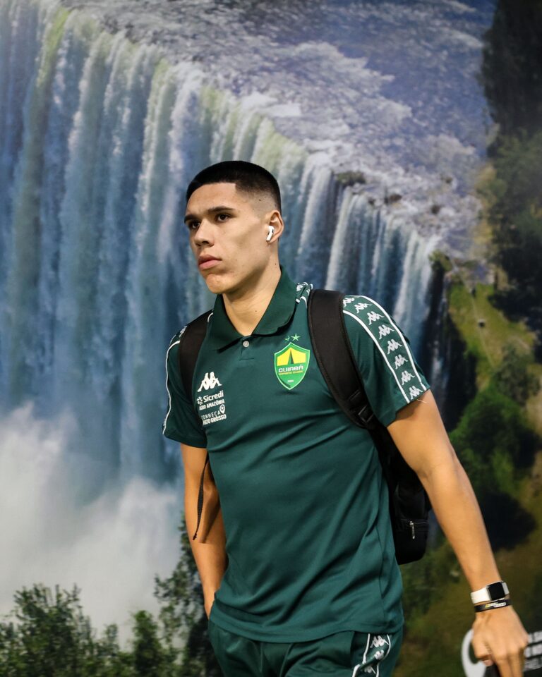 Chegamos! 

Vem pra cá, torcedor!

 AssCom Dourado

#OrgulhodeMatoGrosso