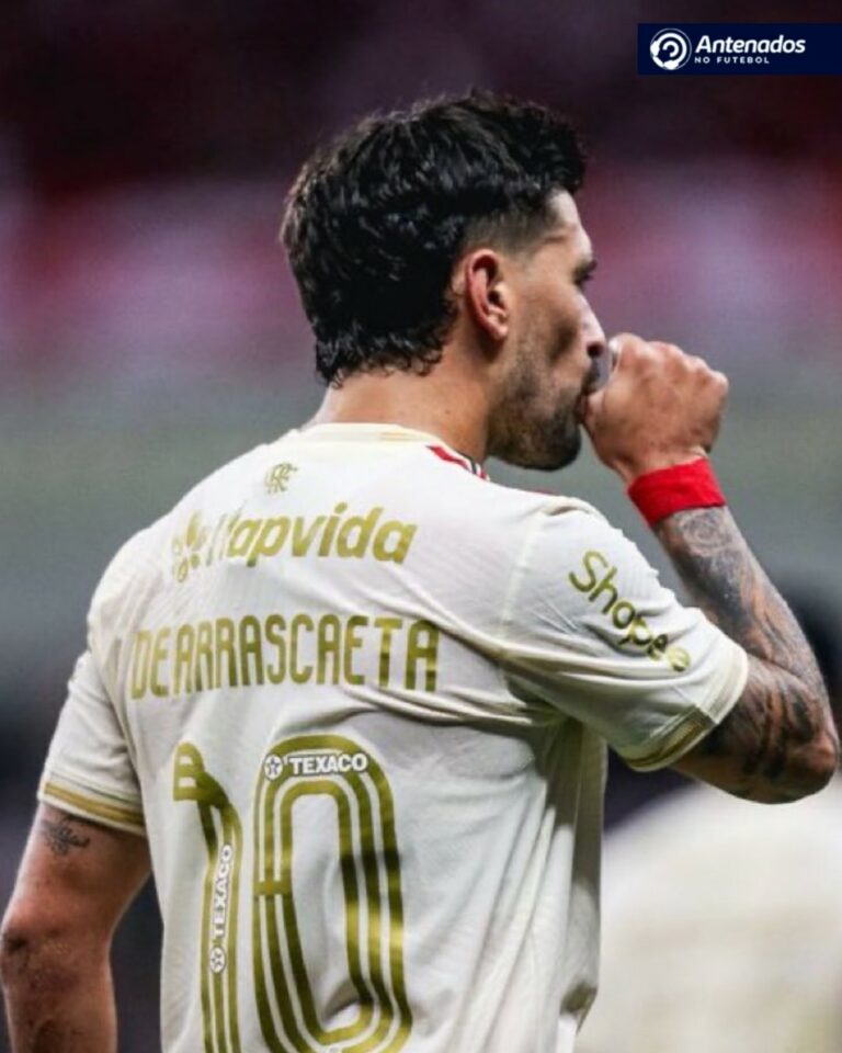 O Segundo Maior Artilheiro estrangeiro da História do C.R. Flamengo. 

Giorgian …