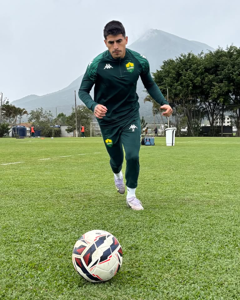 O apronto do Dourado em Florianópolis!

 TV Cuiabá

#OrgulhodeMatoGrosso