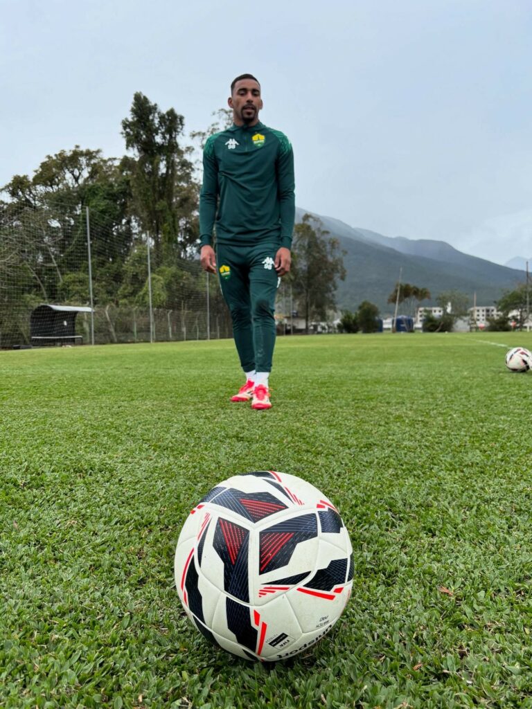 Treino apronto do Dourado em Florianópolis!

 AssCom Dourado

#orgulhodematogros…