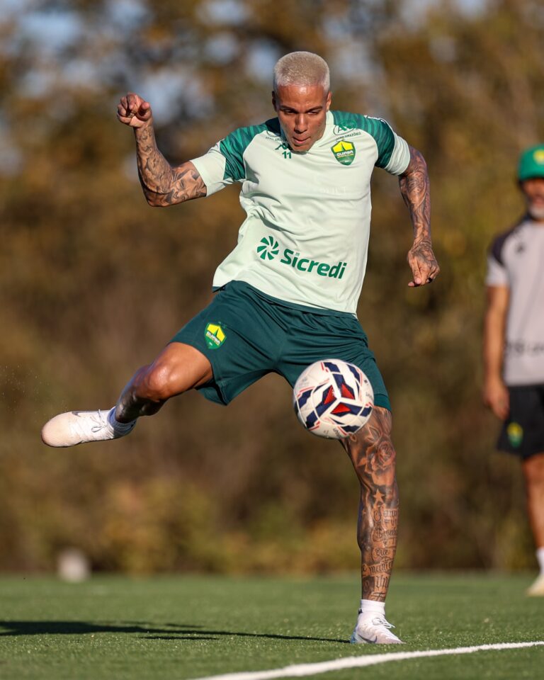 Mais uma sessão de treinamentos, de olho na próxima rodada da Série B do Brasile…