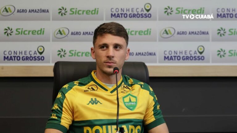 Apresentaçã oficial do atacante Felipe Pasadore!

#OrgulhodeMatoGrosso