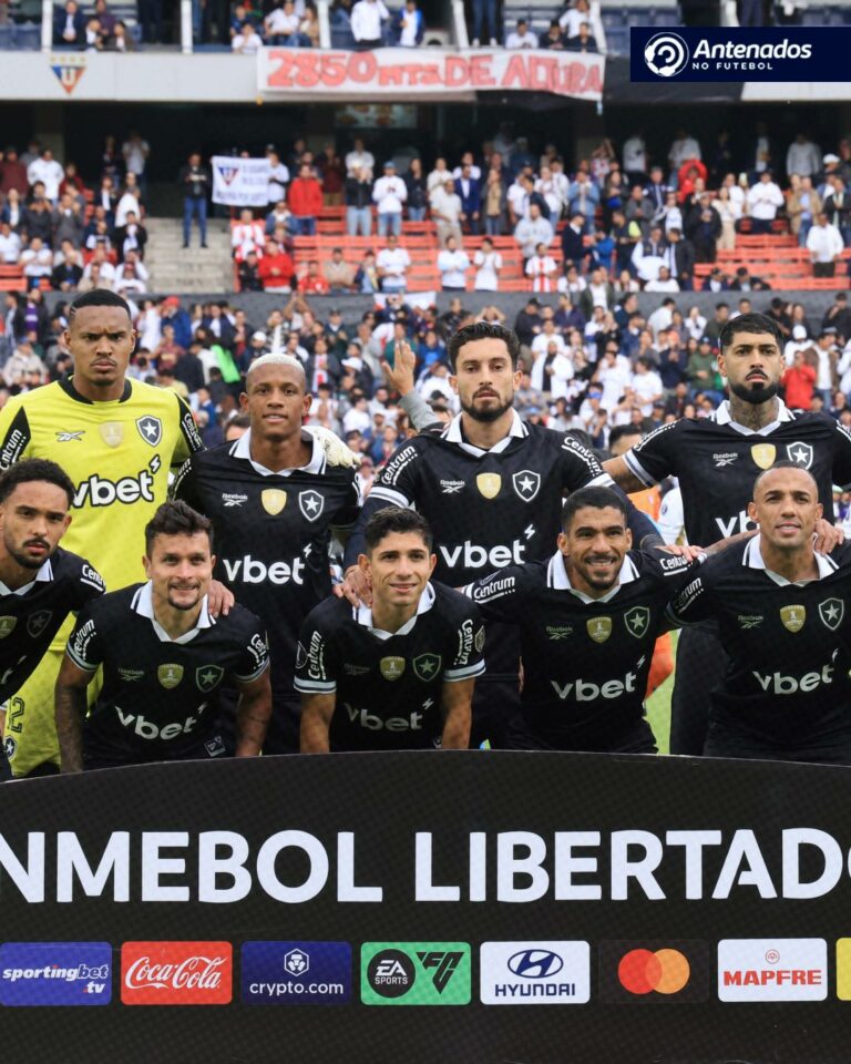 Botafogo em 2025:

Perdeu a Recopa.
Perdeu a Supercopa para o Flamengo.
Eliminad…