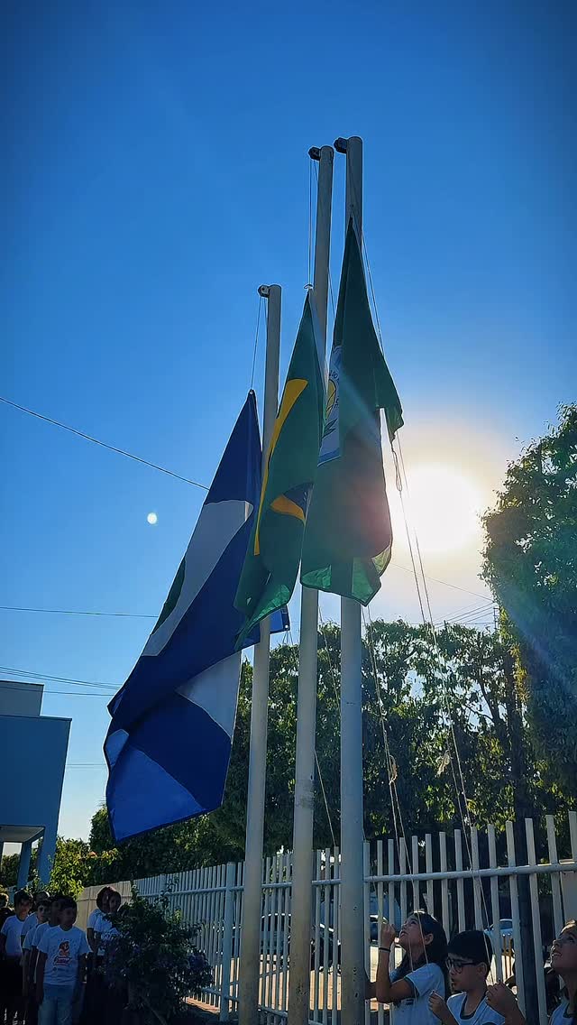 O futuro da nossa Pátria em uma homenagem que enche o coração de esperança! 

Pe…