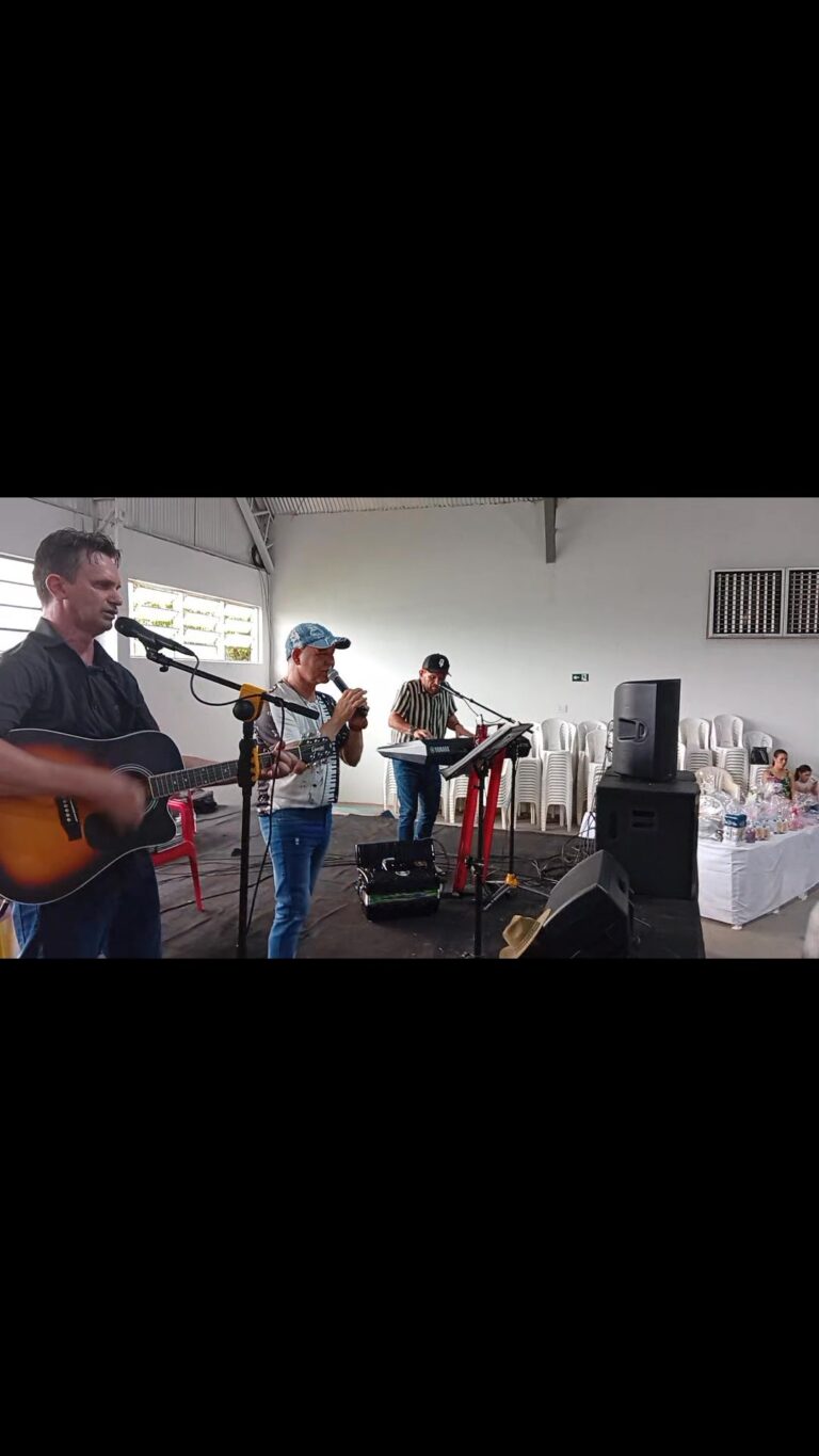 Assino com x
Encontro Regional da Terceira Idade em Tapurah MT