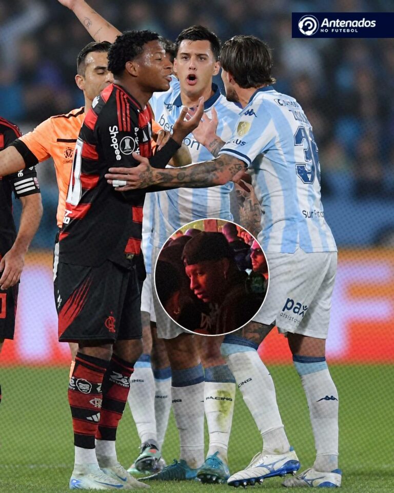 Semana agitada pro Plata!

Foi flagrado em uma balada no fim de semana

E hoje t…