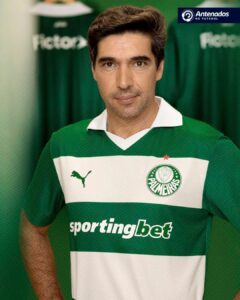A nova camisa do Palmeiras para sócios Avanti, que estreia hoje, no jogo contra…