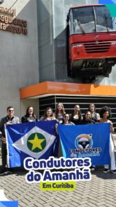 As alunas destaque do Condutores do Amanhã, selecionadas por alcançarem as melho…