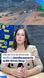 No dia 29/11, uma carreta com carga acima do limite de altura atingiu a passarel…