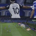 CORINTHIANS NA FRENTE! Memphis abriu o placar para o Timão contra o Cruzeiro.