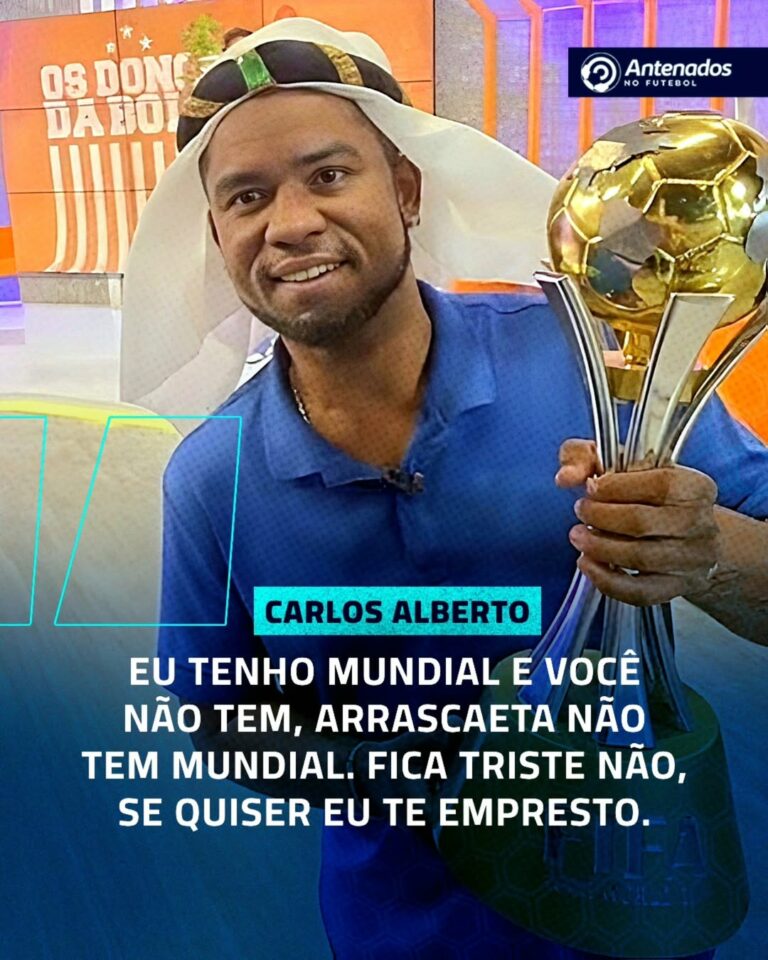 Carlos Alberto foi campeão mundial com o Porto, na temporada 2004.