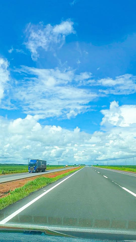 Olha só esse áudio… 
É bom demais receber uma mensagem assim.

São 130 quilômetr…