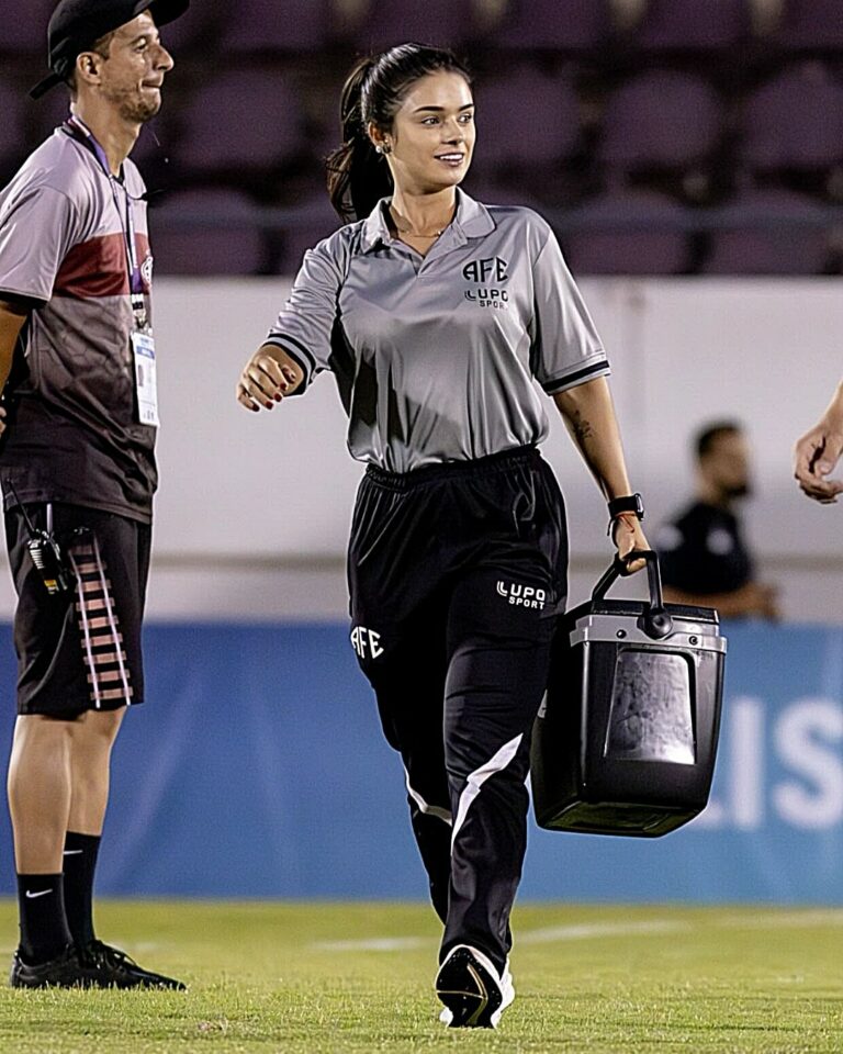 Cecília, nutricionista da Ferroviária.