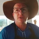 Olha aí a Turma da Fumaça no Churrasco Drive Tru Pra APAE 15-02-26.
Que carne