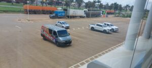 Por aí dando um role com a Van do Zeni e Cia