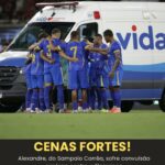 MEU DEUS!  Jogador saiu de campo em ambulância…  Ver mais