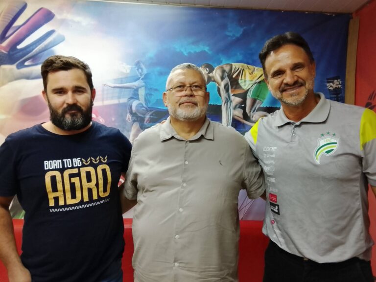 Entrevista no Programa Primeiro Tempo com o Técnico do Luverdense Wagner Lopes