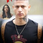 GIGANTE POMBO! 

O atacante Richarlison, do Tottenham e da Seleção Brasileira, d…