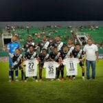 O Vasco-AC entrou em campo, pela Copa do Brasil, vestindo camisas em homenagem a…