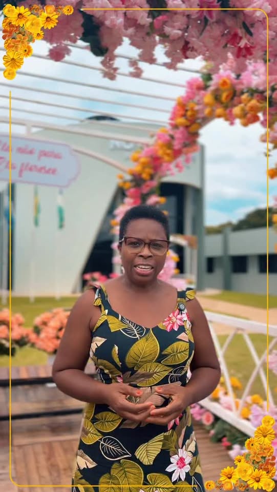 Elas sentem e demonstram com palavras e também registrando cada momento especial…